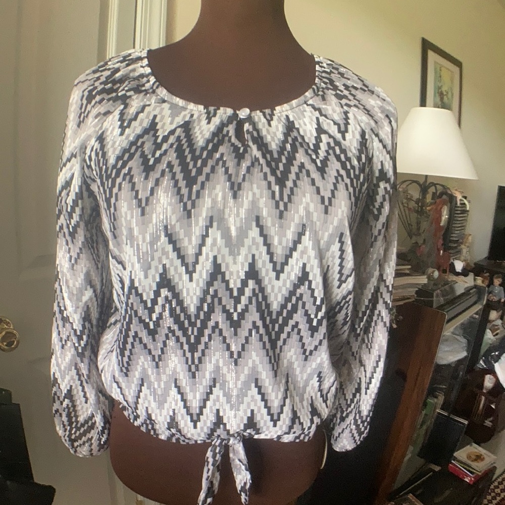 IZ girl by Amy Byer lined sheer top